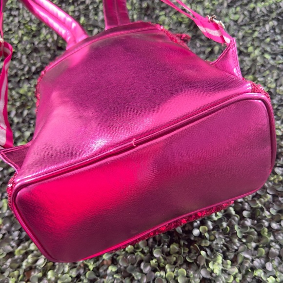 NWOT Loungefly Disney Adorable Sequined Magenta Pink Minnie Mouse Mini Backpack - Picture 8 of 16